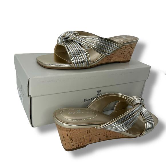 NEW Bandolino Sandals Size 7 Metallic Gold Wedge Slip On Knotted Square Toe Y2K - Picture 7 of 12
